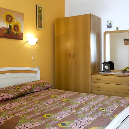 Casa vacanze Aceri Baia By Nonsolomare Vacanze Srlu *